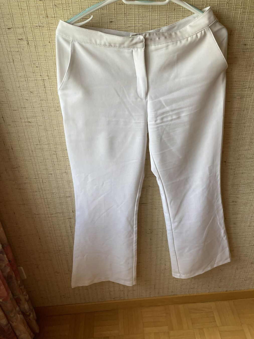 Pantaloni: Damenhose Gr. 40 – Usato da Gais venduto da hallogais
