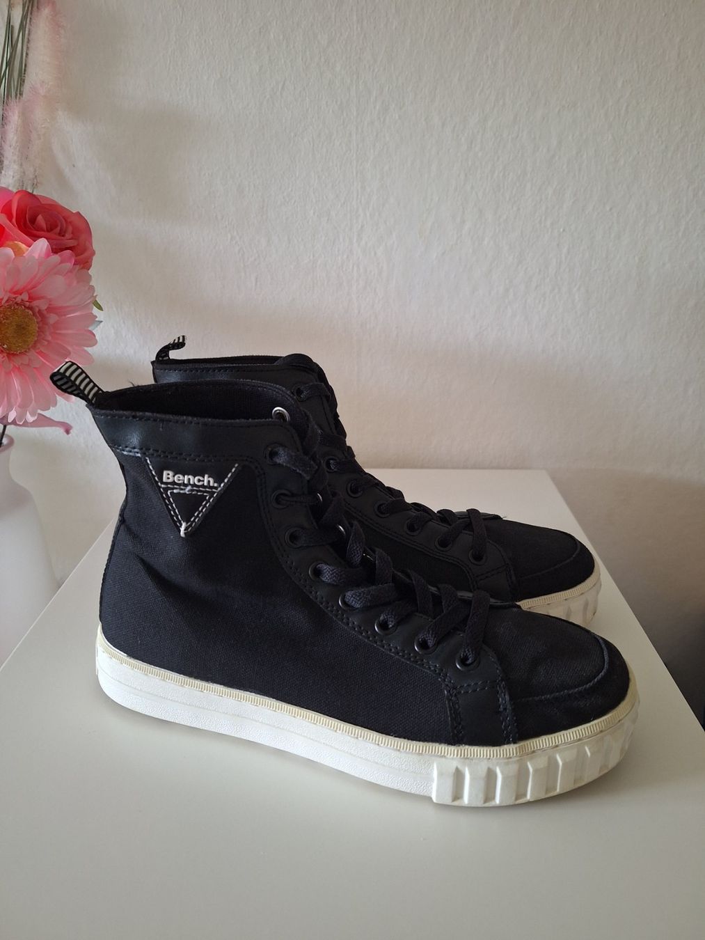 Bench Scarpe da donna: Bench High-Top Sneaker schwarz Grösse 38 – Usato da Worb venduto da nfsolutions