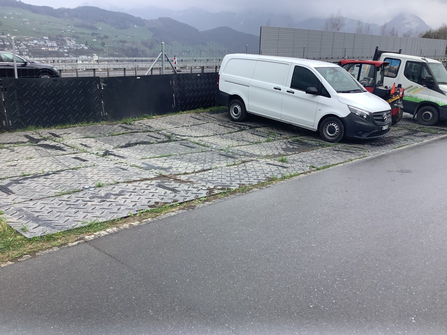 Rivestimenti per pavimenti: Bodenschutzplatten AKTION – Nuovo e nell'imballaggio originale da Lippoldswilen venduto da pzlipp 4