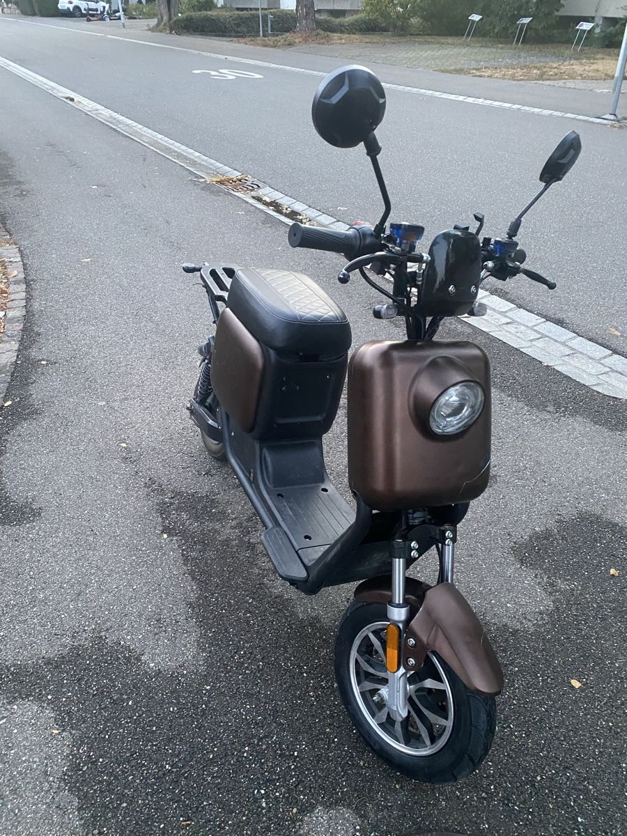 Voiturettes électriques: E roller Zero  – D'occasion à Grellingen par OCC_ASION01 1