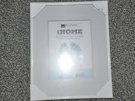 Neuer, weisser Bilderrahmen 24 x 30 cm Originalverpackt