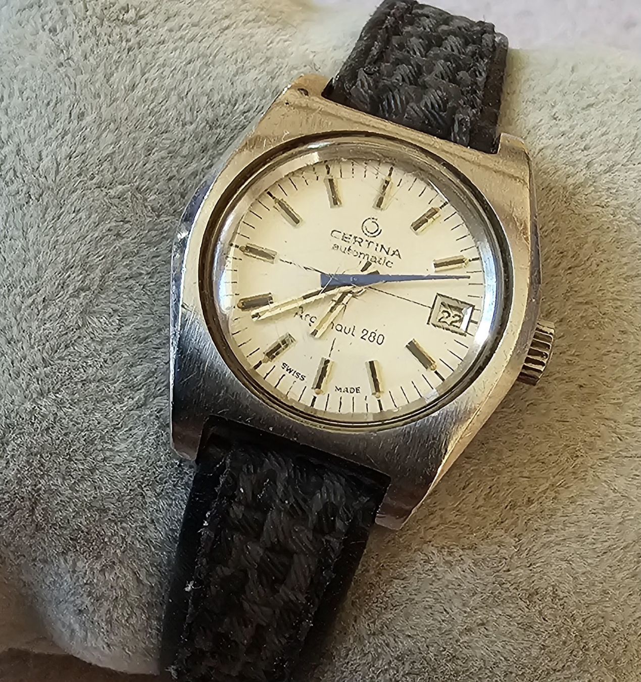 Certina Orologi: CERTINA Automatic Swiss Made Elegante Damenuhr 26mm – Usato da Speicher venduto da Swisswtch 1