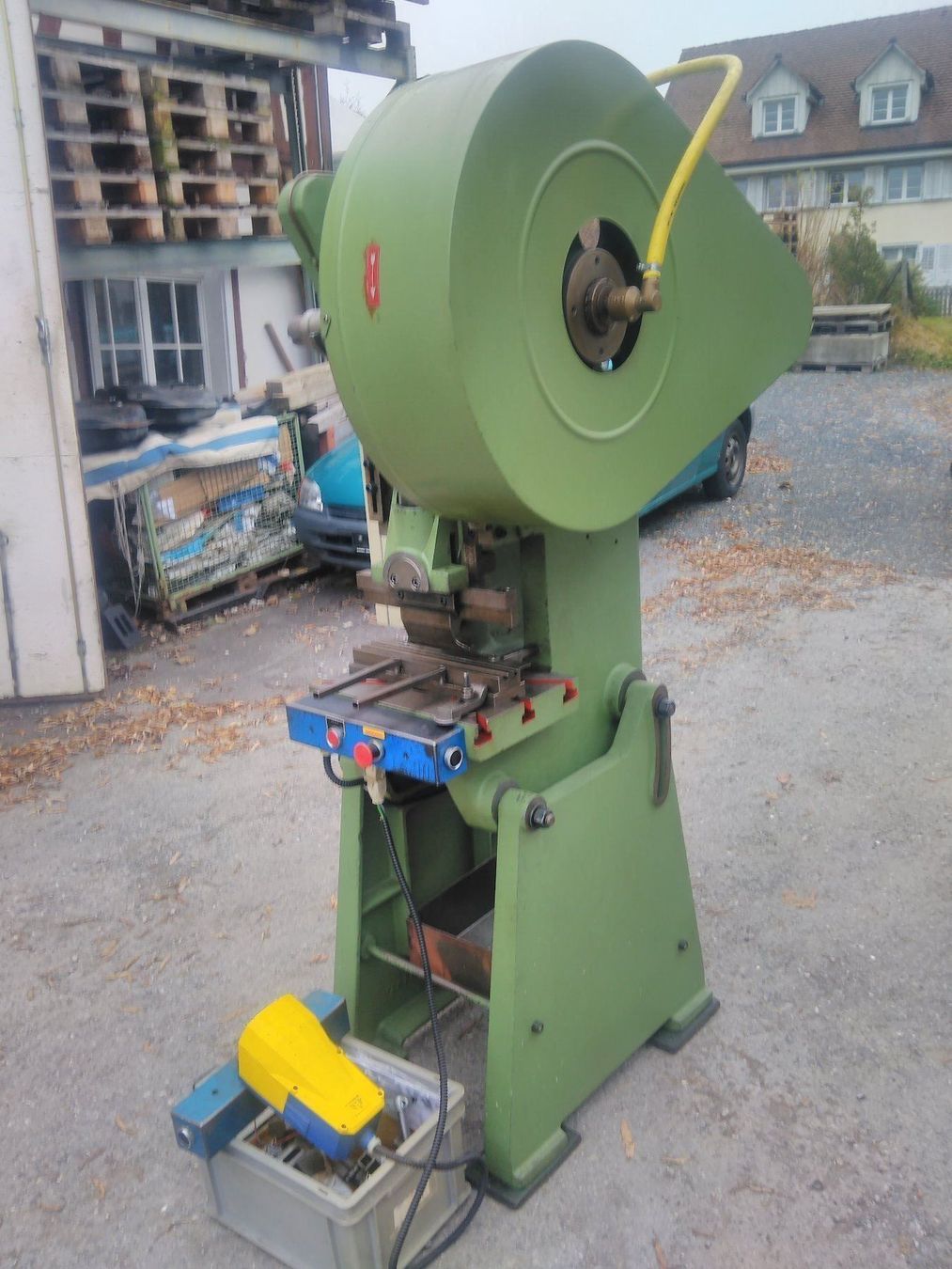 Tutte le macchine: Exzenterpresse- Stanzmaschine – Usato da Zihlschlacht venduto da Kreis68 1