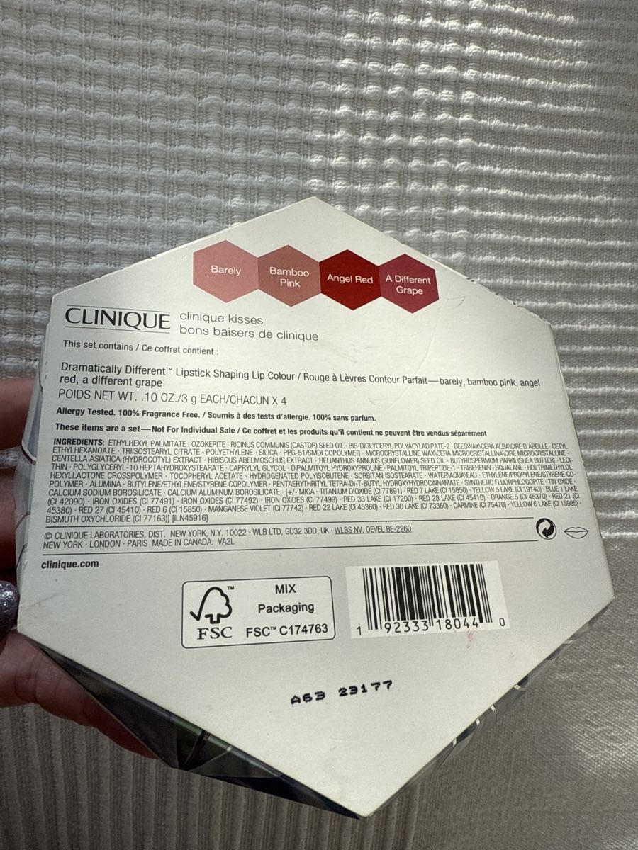 Clinique Make-up: NEU***4 Stk CLINIQUE LIPPENSTIFT**TOP GESCHENK*** – Nuovo e nell'imballaggio originale da Zürich venduto da Ceca52 1