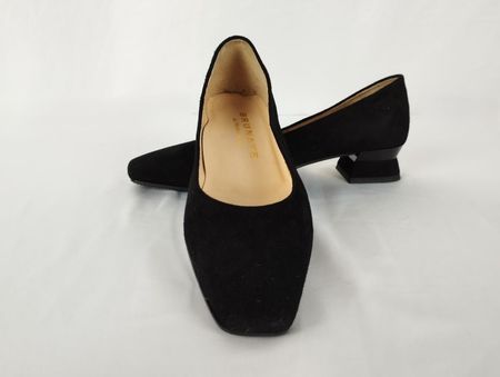 BRUNATE Klassischer Schuh in schwarz Gr. 38