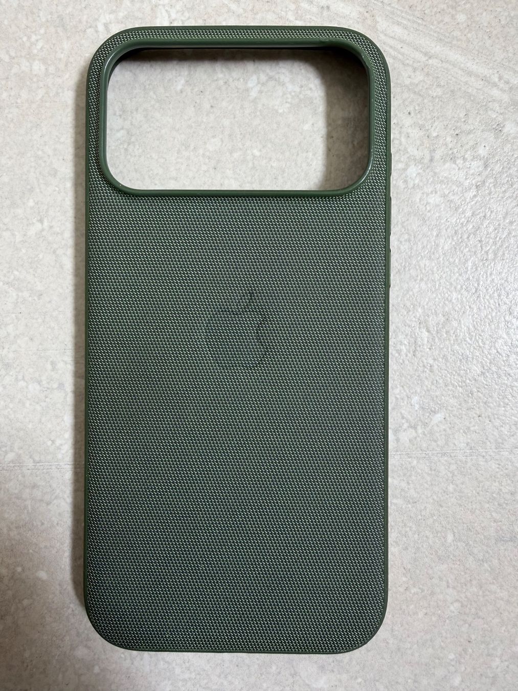 Apple Cover & Protezioni schermo: iPhone 17 Pro Max Funktionsgewebe Case (TechWoven) – Usato da Lyss venduto da PA0000