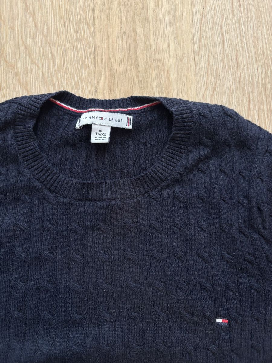 Tommy Hilfiger Pullover & Sweatshirts: Strickpullover Tommy Hilfiger blau XL – Gebraucht aus Gwatt (Thun) von Bioethanol01 1