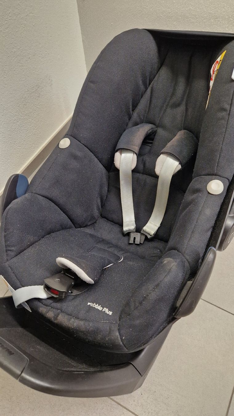 Maxi-Cosi Sièges auto: Maxi Cosi Pebble Plus mit Isofix – D'occasion à Rüti ZH par Dominik333 4