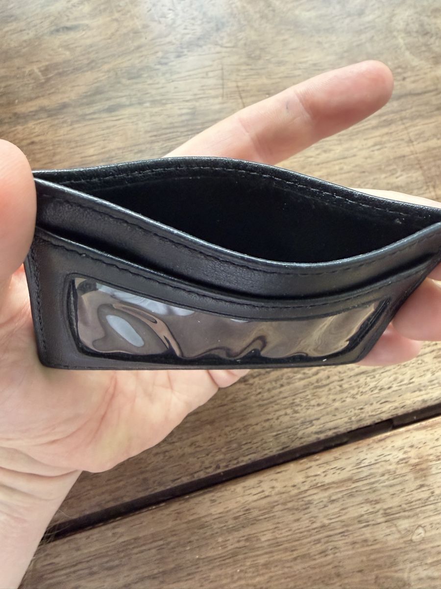 Tumi Portafogli: Tumi Black Leather Slim Card Holder with ID Window – Usato da Einsiedeln venduto da Fiolio 2