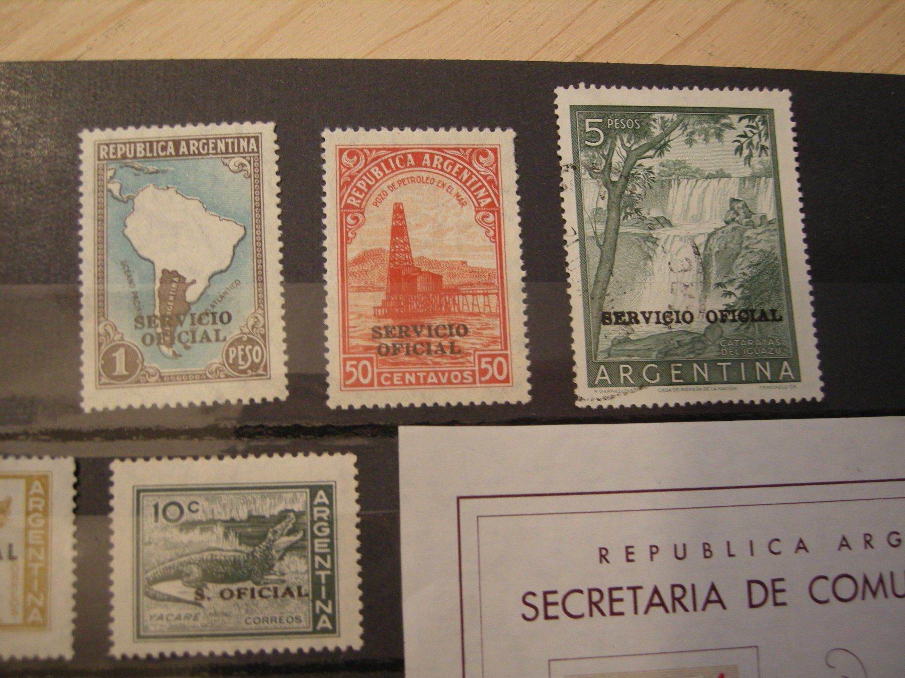 Tutti i francobolli: ARGENTINIEN, ALTLOT POSTFRISCH + BLOCK 1960, – Usato da Rüti ZH venduto da jupi1945 1