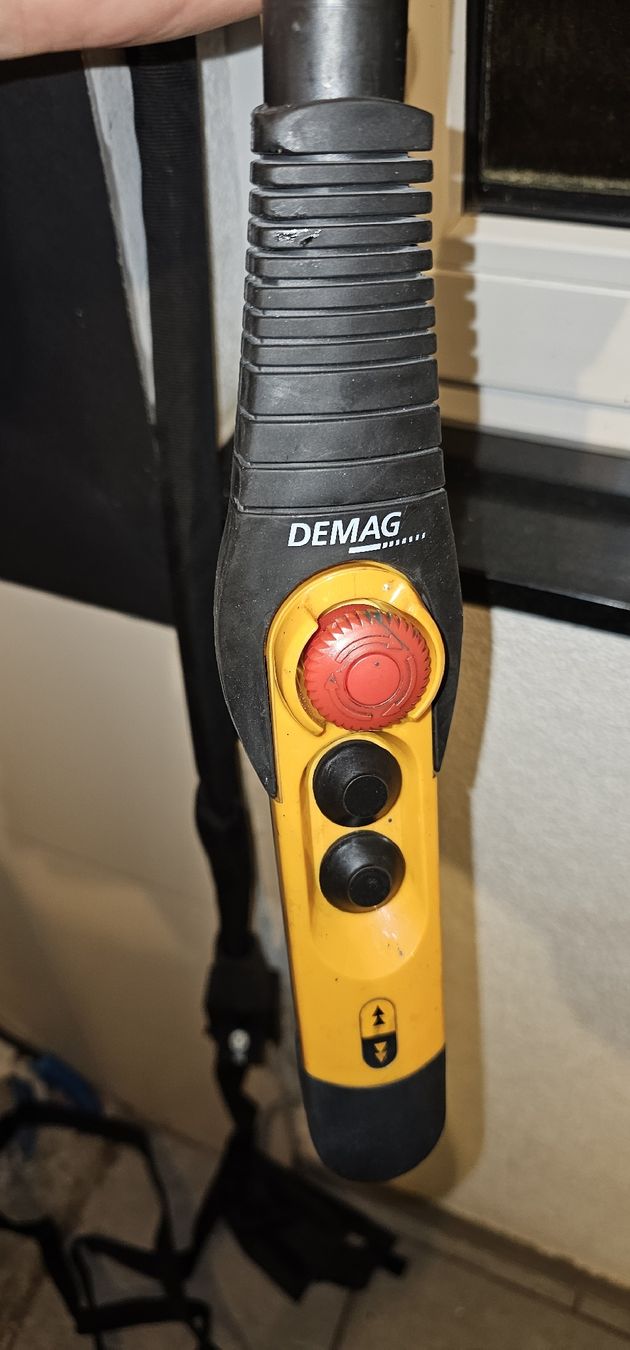 Demag Paranco multiuso: Kettenzug Demag DC-Com 5-500 – Usato da Niederwil AG venduto da LORMED 4