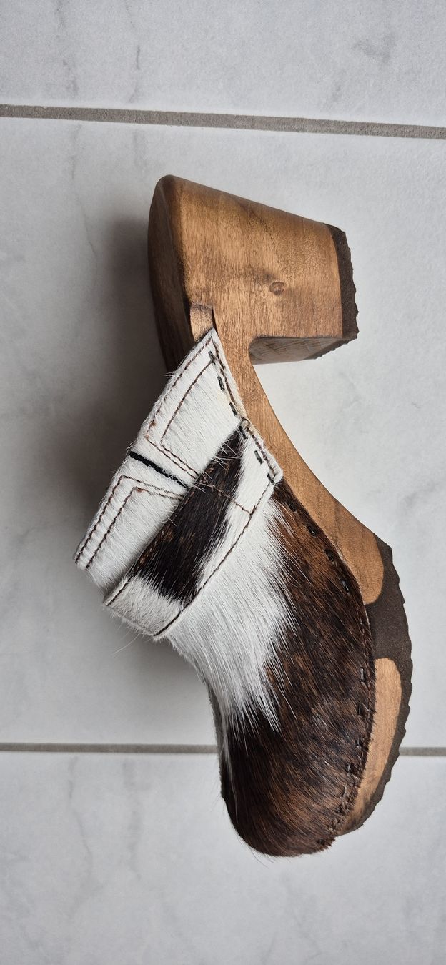 Herrenschuhe: Woody Clogs, Gr. 42, mit Kuhfell, neu – Neu und originalverpackt aus Oetwil am See von jarra01 1