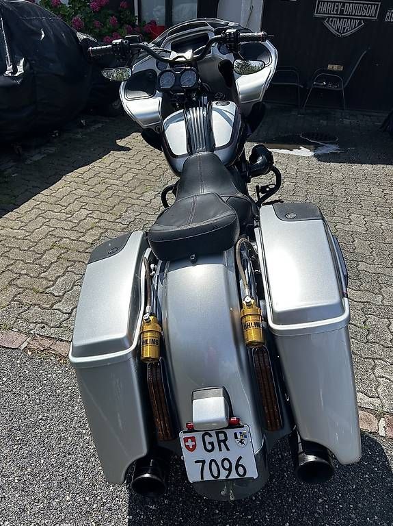 Touring:  Harley Davidson Road Glide – Usato da Bonaduz venduto da JRK 1