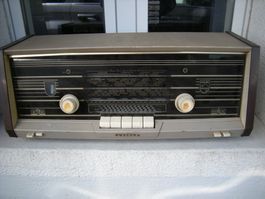 elegantes Radiogerät Philips B4X02 A/19