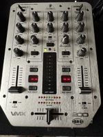 DJ Mixer Behringer VMX200 im Transportkoffer