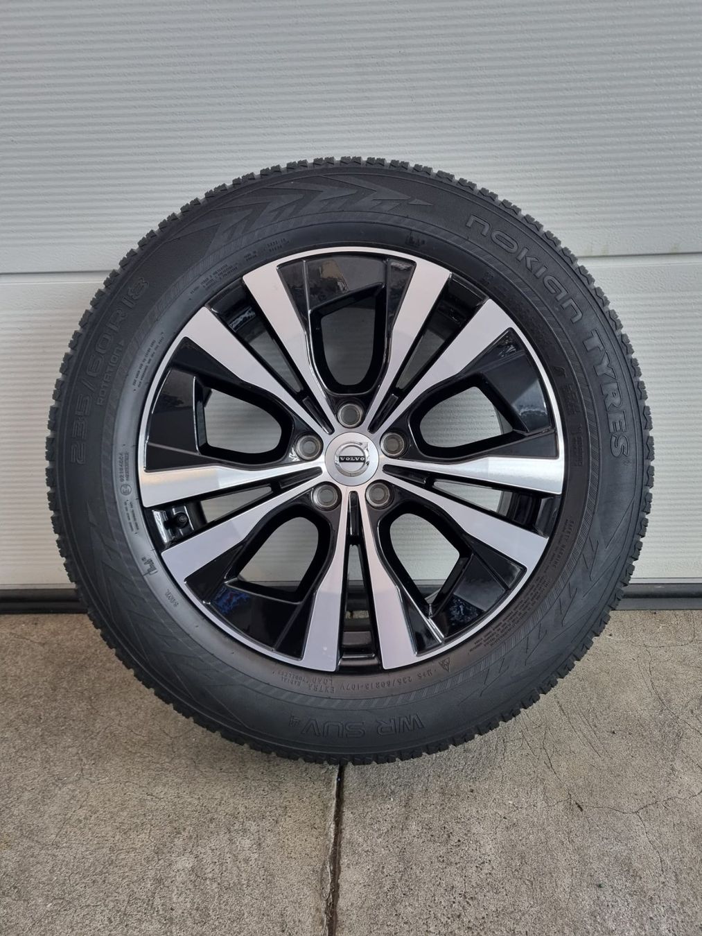 Volvo Pneumatici & Ruote complete: Volvo XC60 Winterräder – Usato da Kirchdorf AG venduto da Cartastic_AG 2