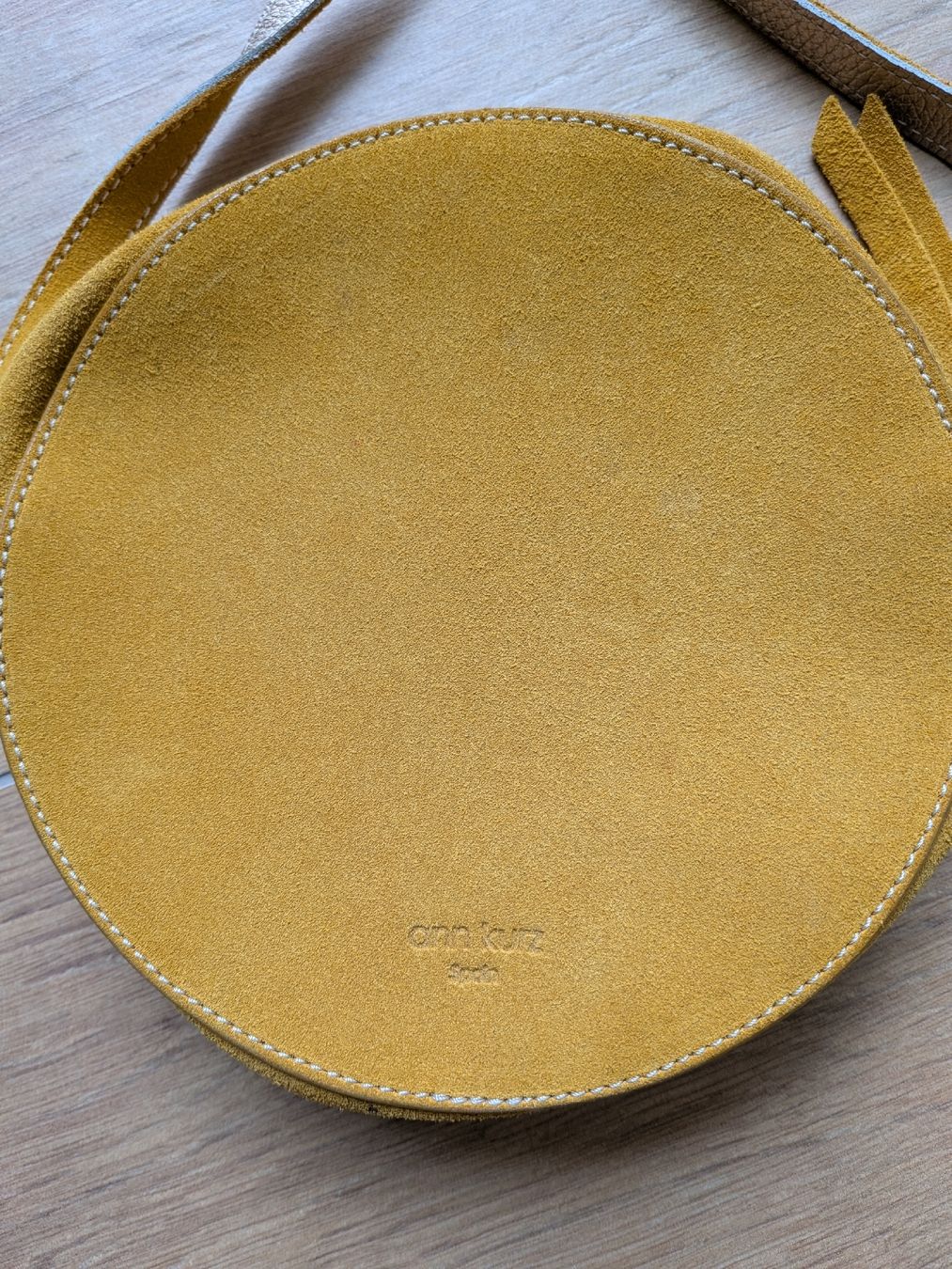 Borse da donna: Ann Kurz Tasche Wildleder – Usato da Eschenbach SG venduto da SanFranciscoCalifornia 2