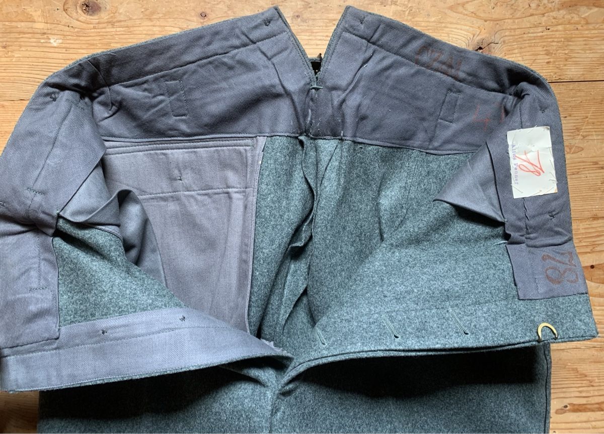 Schweizer Armee Pantaloni: Einfache Reithosen der CH Armee Grösse 47/78 – Usato da Goldingen venduto da Bergler012 1