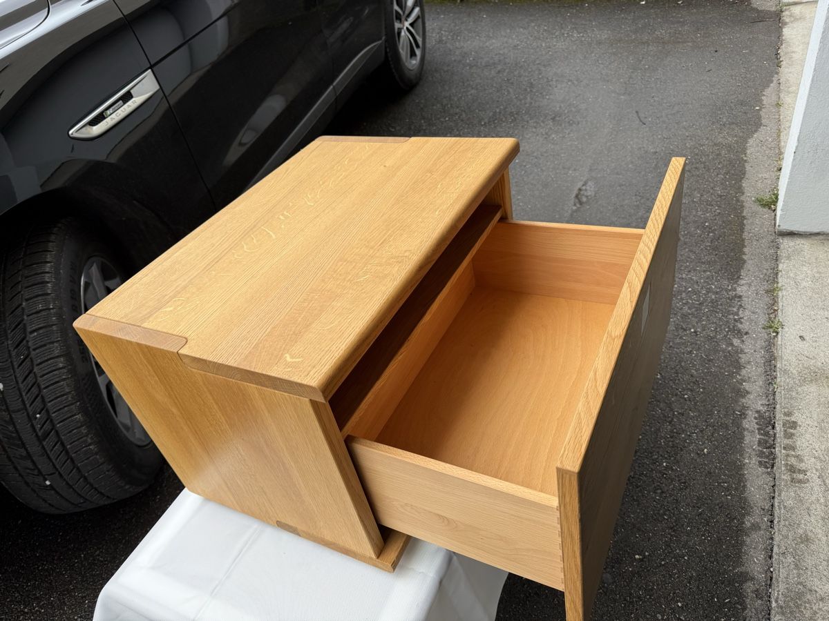 Tables de nuit: Modern Oak Bedside Table Nightstand Drawer Storage – D'occasion à Liebefeld par Khampa 2