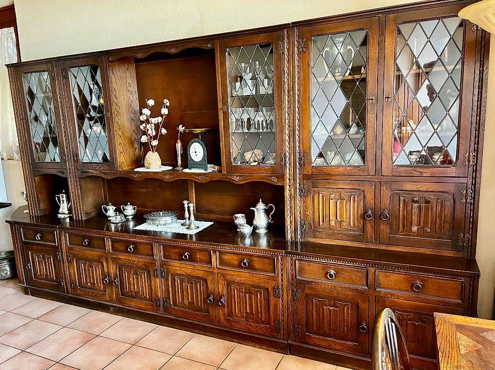 Armoires: Wohnwand Original Tudor – D'occasion à Hinwil par vibi55