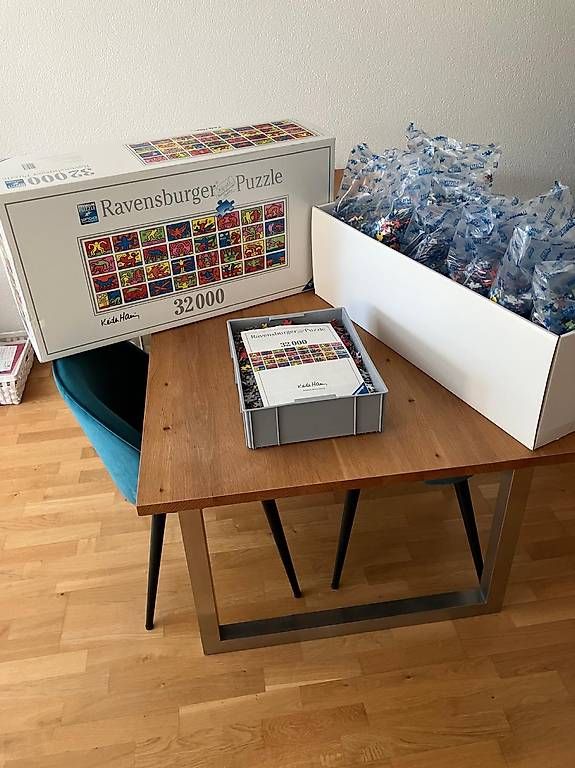 Puzzle: Ravensburger Puzzle Keith Haring 32'000 – Usato da Solothurn venduto da Juliasju