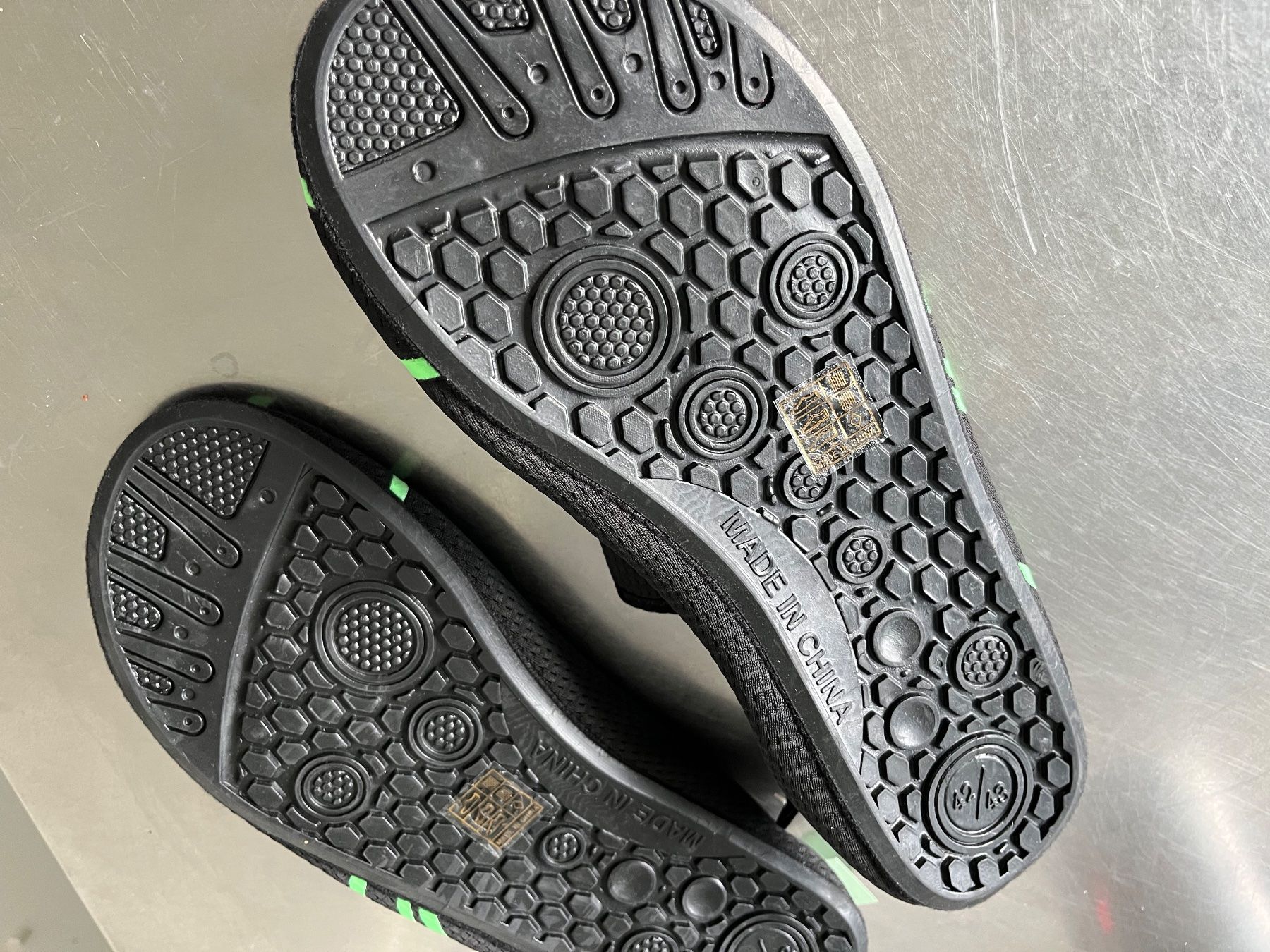 Herrenschuhe: weiche Stretch Badeschuhe Grösse 42-43, neu!! – Neu und originalverpackt aus Adliswil von vette56 3