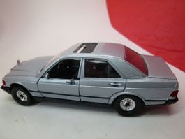 Mercedes 190 E - Corgi - 1:36 made in England !