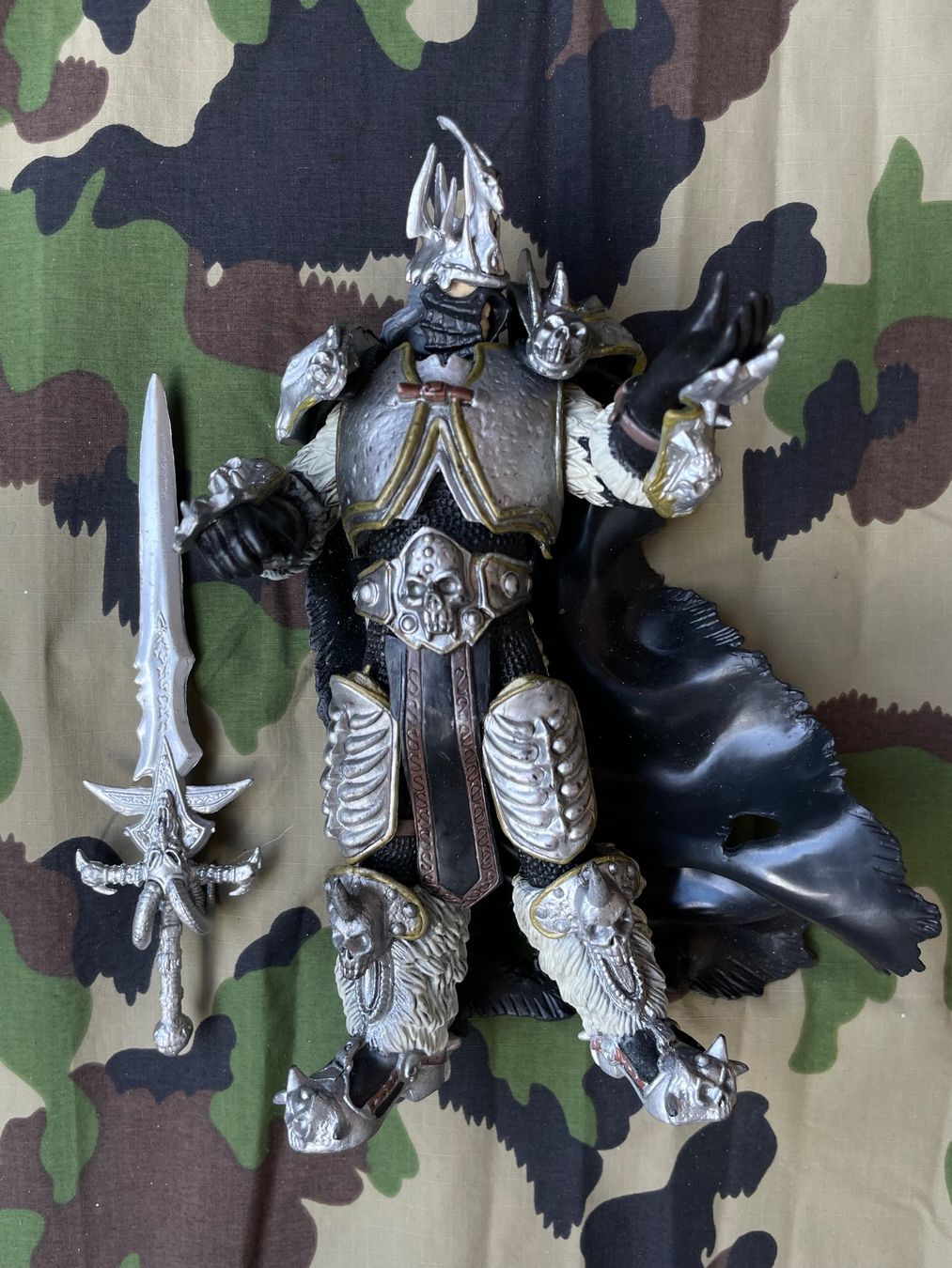 Figuren: Figurine articulée Arthas Menethil Roi Liche WoW Mcfarlane – Gebraucht aus Zürich von le_souk