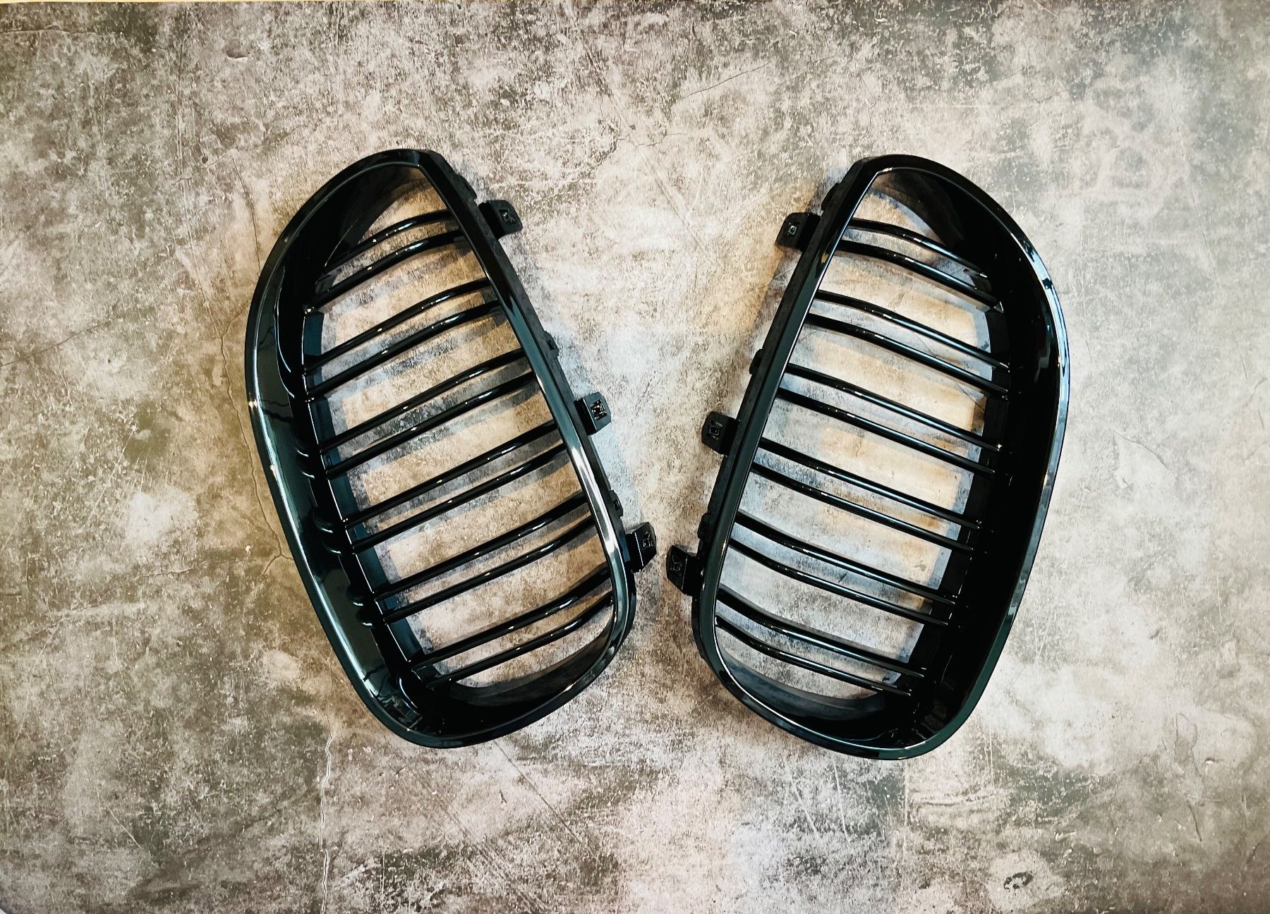 BMW Alle Autoersatzteile: BMW Nieren E60 E61 5 Serie M Doppelspeichen Kühlergrill – Neu und originalverpackt aus Balsthal von D.K.Autoteile1 1