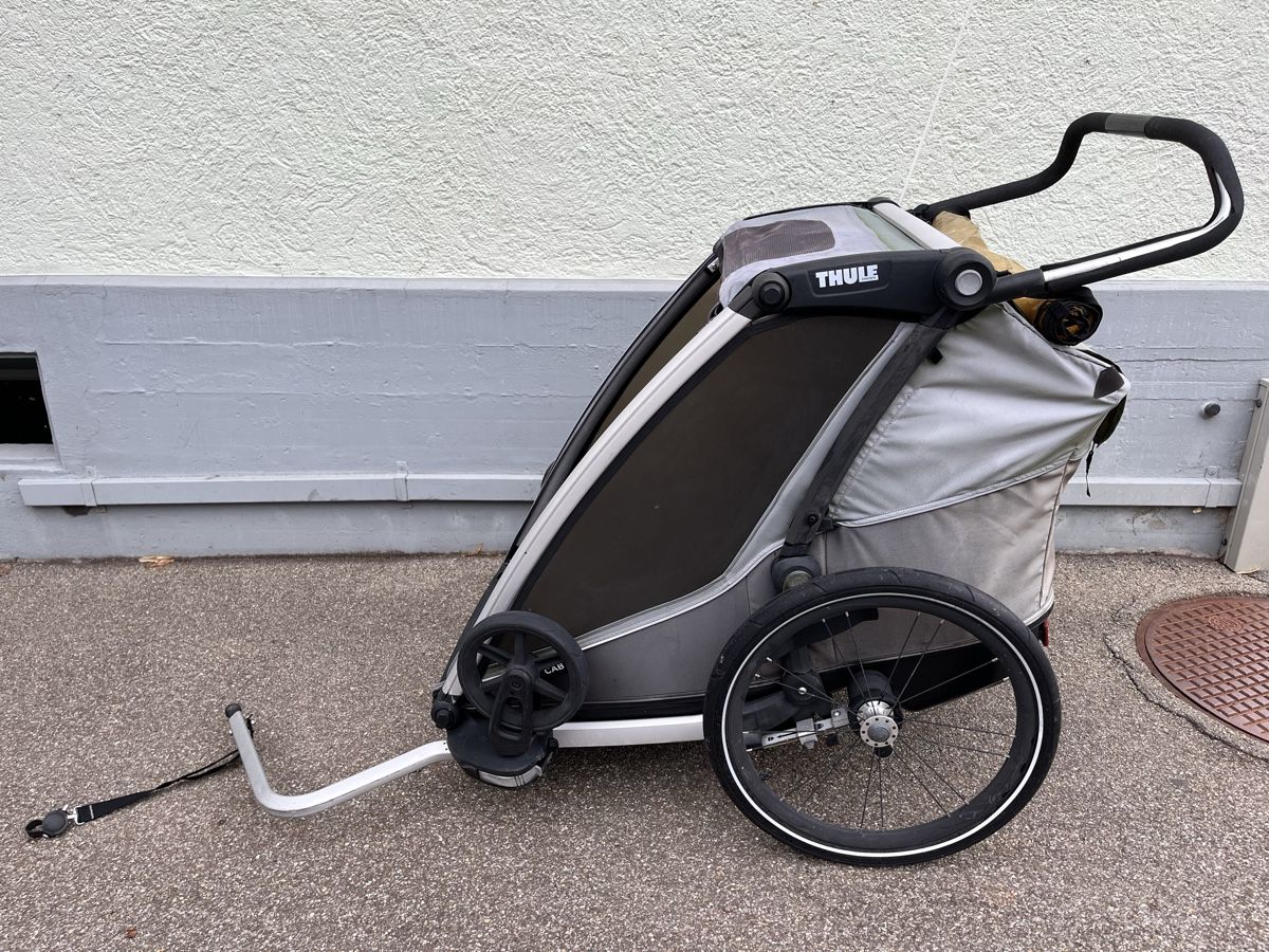 Thule Rimorchi: THULE Chariot CAB, 2-Sitzer – Usato da Winterthur venduto da Sabiniwi