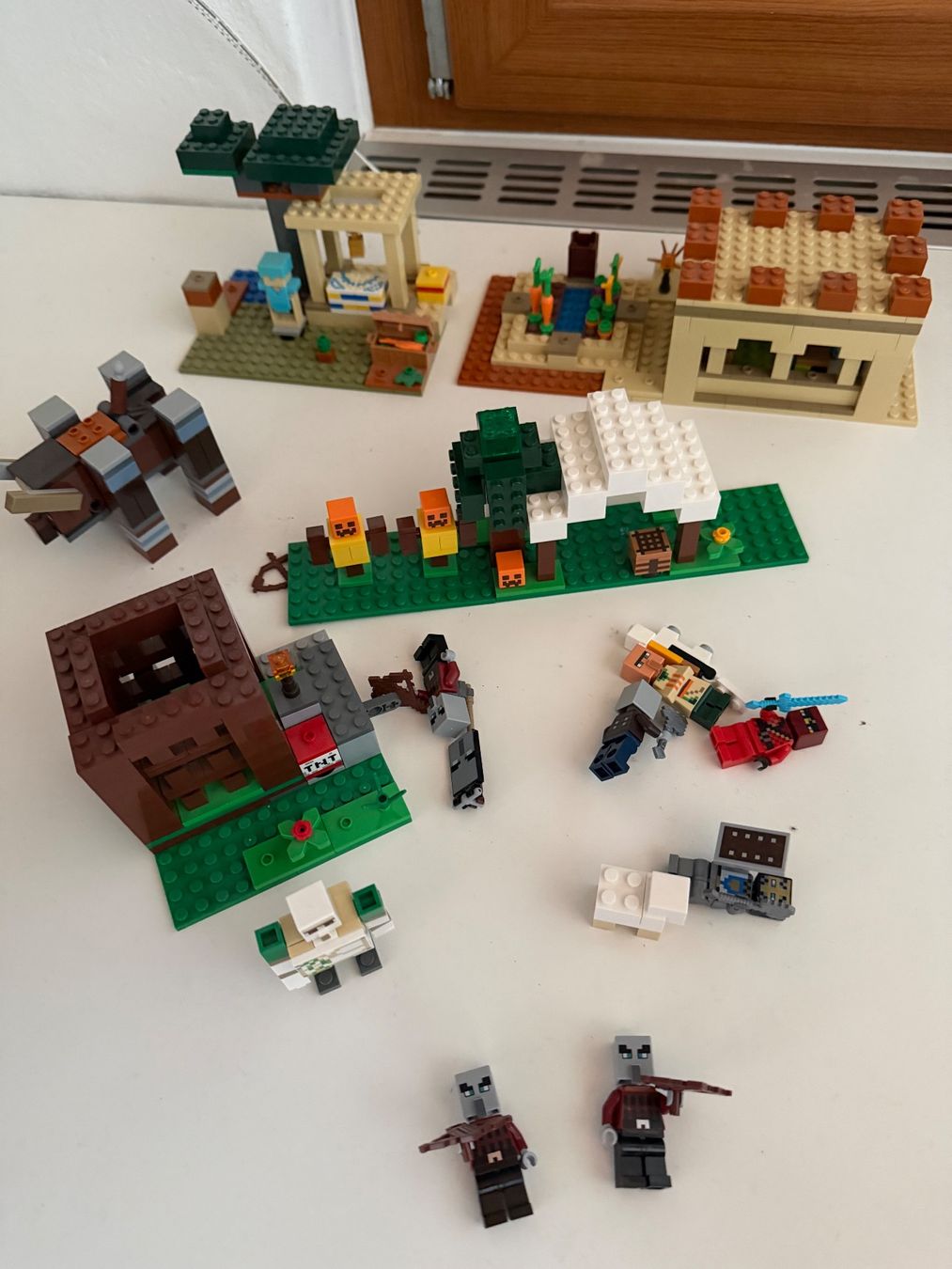 Lego Spielzeuge: LEGO Minecraft wie abgebildet – Gebraucht aus Oberägeri von kaitanja 2