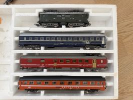 Lima Elektrolok & 3x Reisezugwagen Modelleisenbahn 