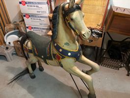Karussell Pferd