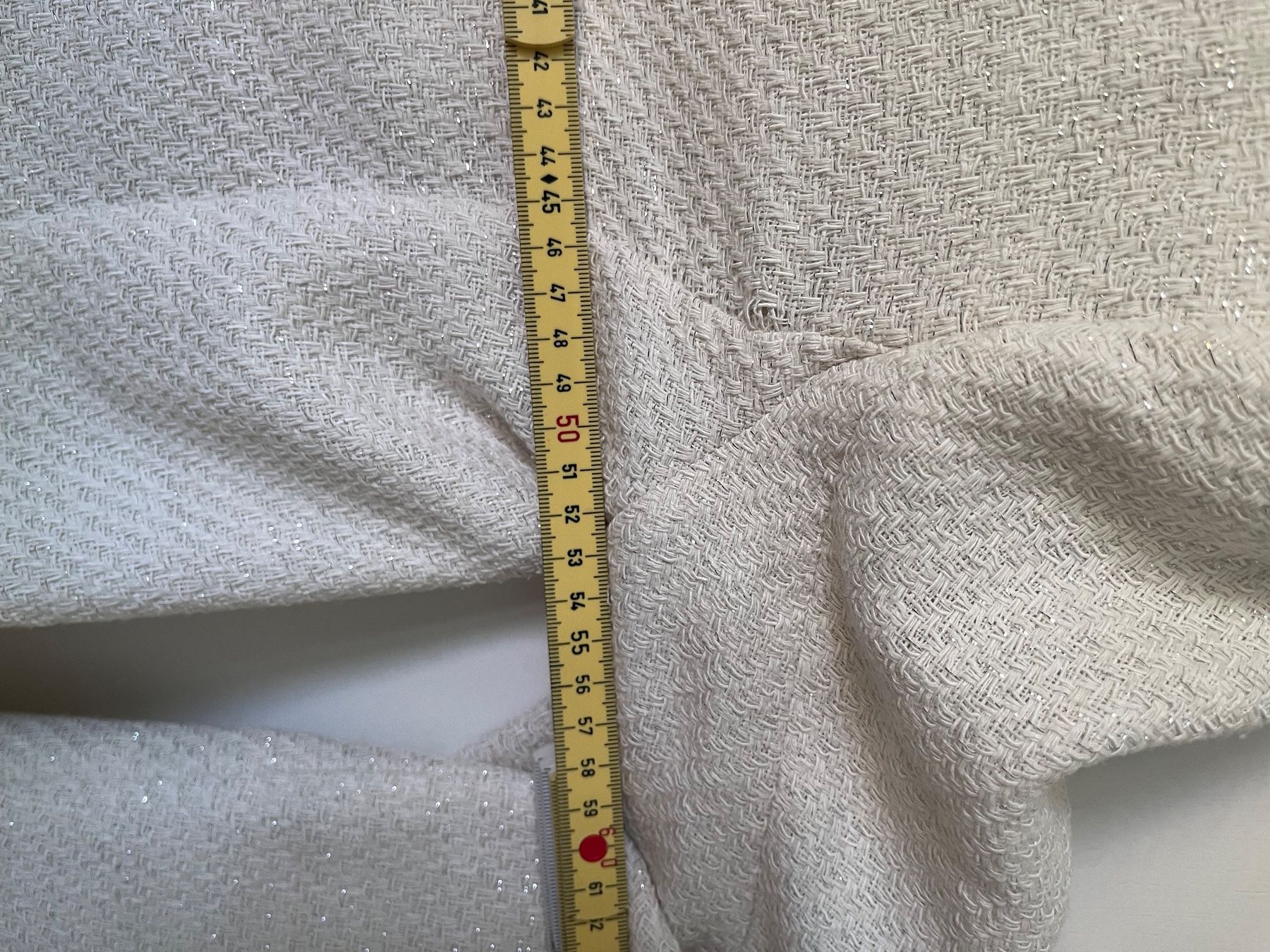 Pinko Giacche: PINKO Bouclé Blazer, Crème mit Silberfäden, Grösse 40 – Usato da Baar venduto da DealDiHei 7