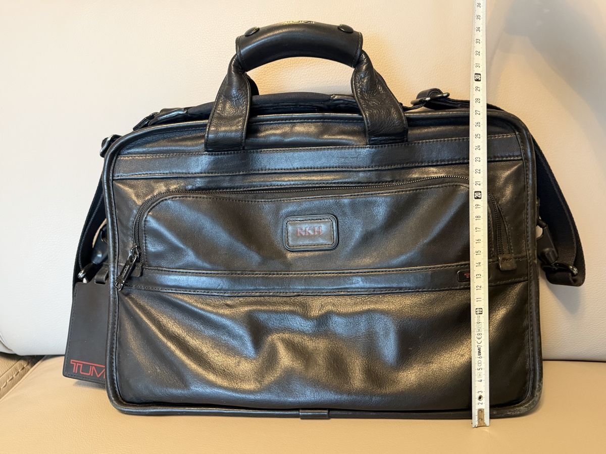 Tumi Koffer & Taschen: Tumi Aktentasche/Laptoptasche Leder – Gebraucht aus Pfäffikon SZ von Zitrone_100 8