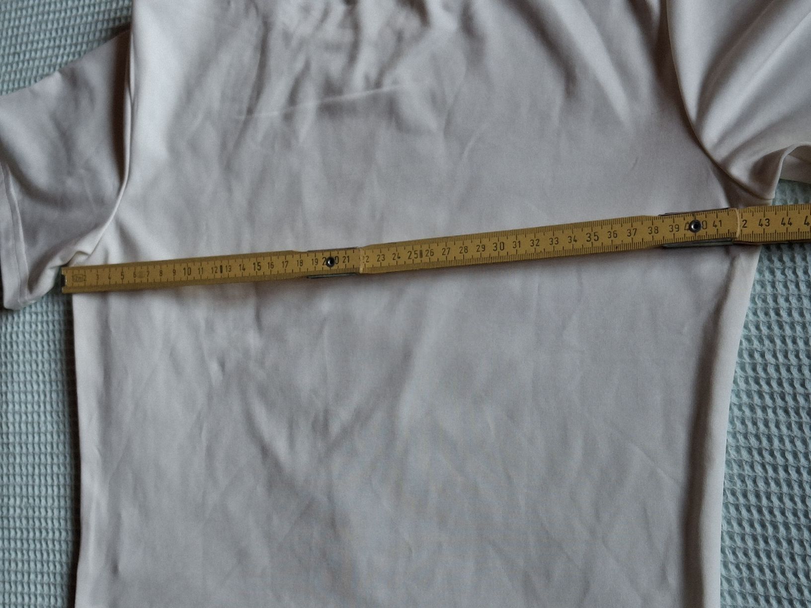 T-Shirts: T-shirt imprimé bouche taille S  – Gebraucht aus Villiers von san_jn5w 4