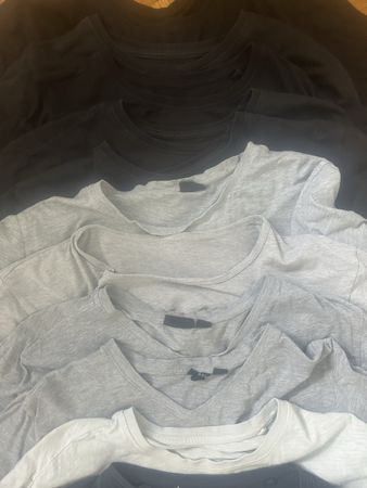 12 Stück T- Shirts für Arbeit