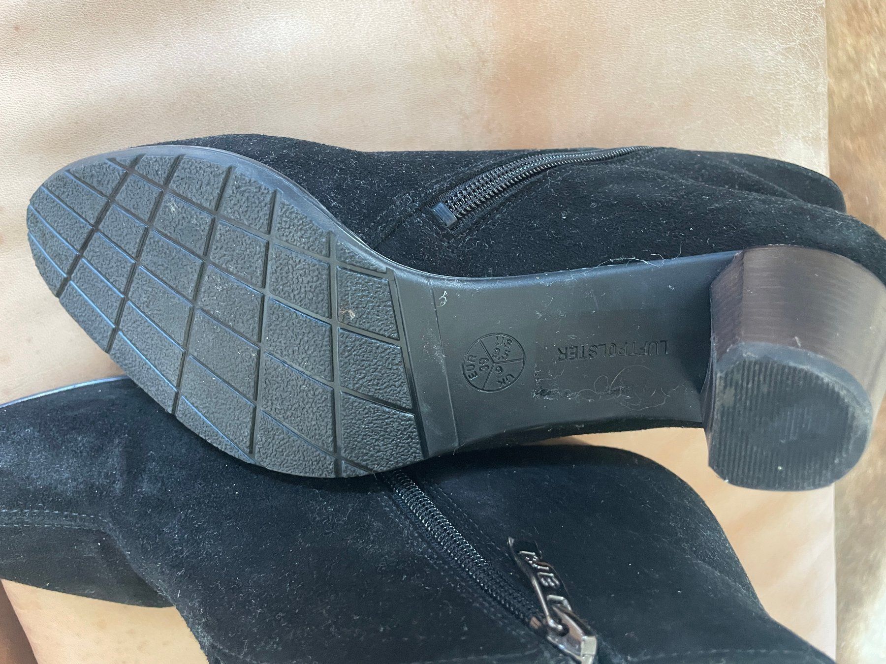 Scarpe da donna: Elegante ARA Wildleder Pumps – Usato da Feuerthalen venduto da Tango120 3
