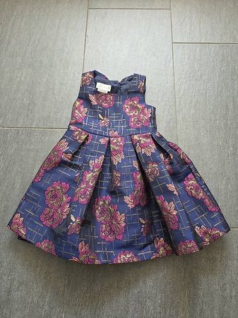 Festtagskleid Gr. 98