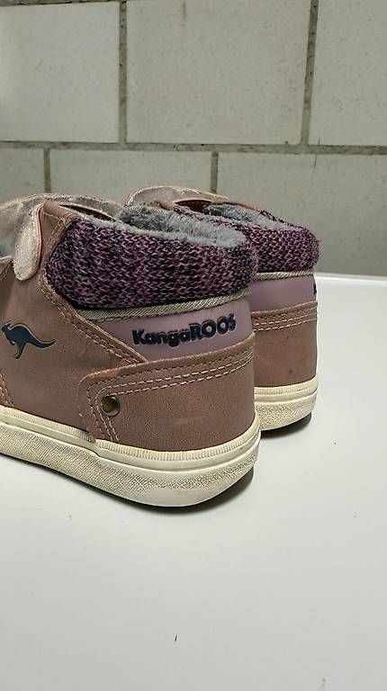 Scarpe per ragazze: KangaROOS Kinder-Sneaker / Halbschuhe  Grösse 25 – Usato da Düdingen venduto da Emphilly 2