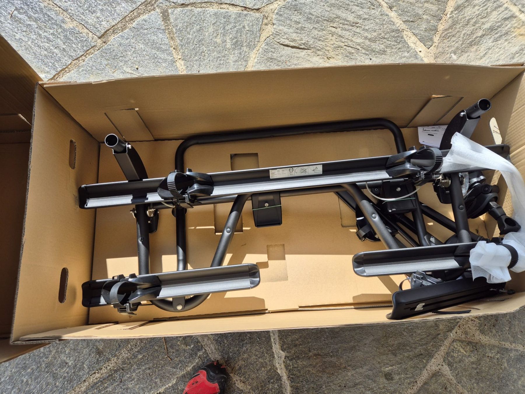 Travi: NEU: Thule Caravan Superb XT – Nuovo (secondo la descrizione) da Gommiswald venduto da Sottotone