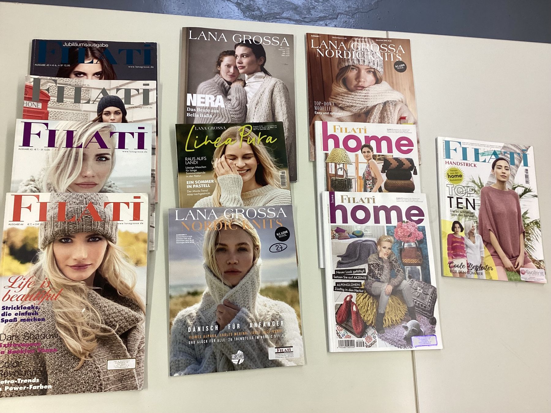 Laine: Strickhefte Winter – D'occasion à Zürich par orella79