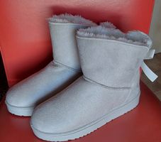 Neue warme hellbeige Boots / Stiefel Gr. 37 mit Schleife