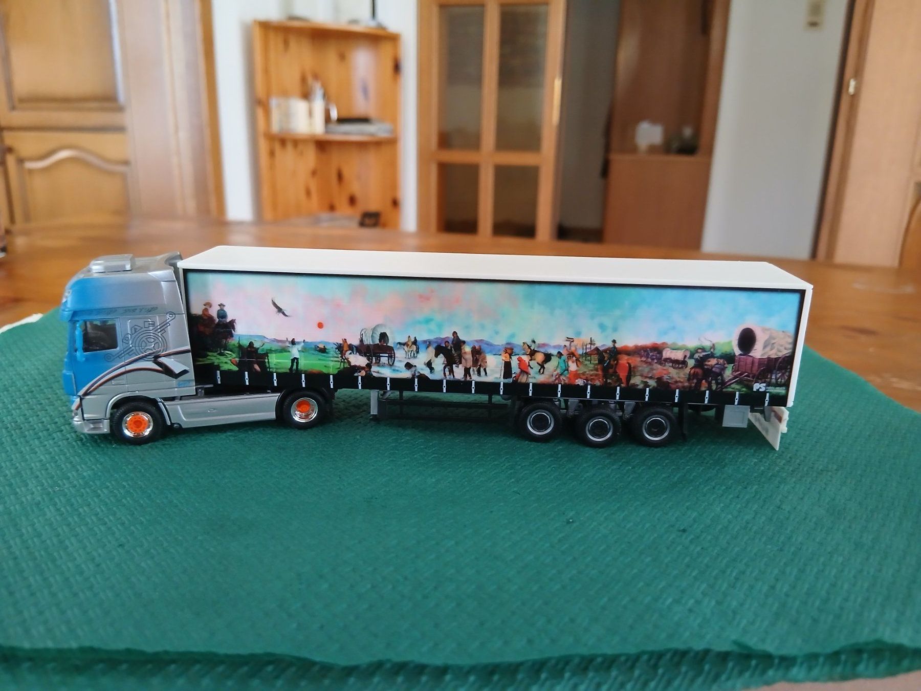 Daf Modellini d'auto: Herpa DAF CF 2-a 3-a Sz Courtainsider – Nuovo (secondo la descrizione) da Salgesch venduto da andiroues
