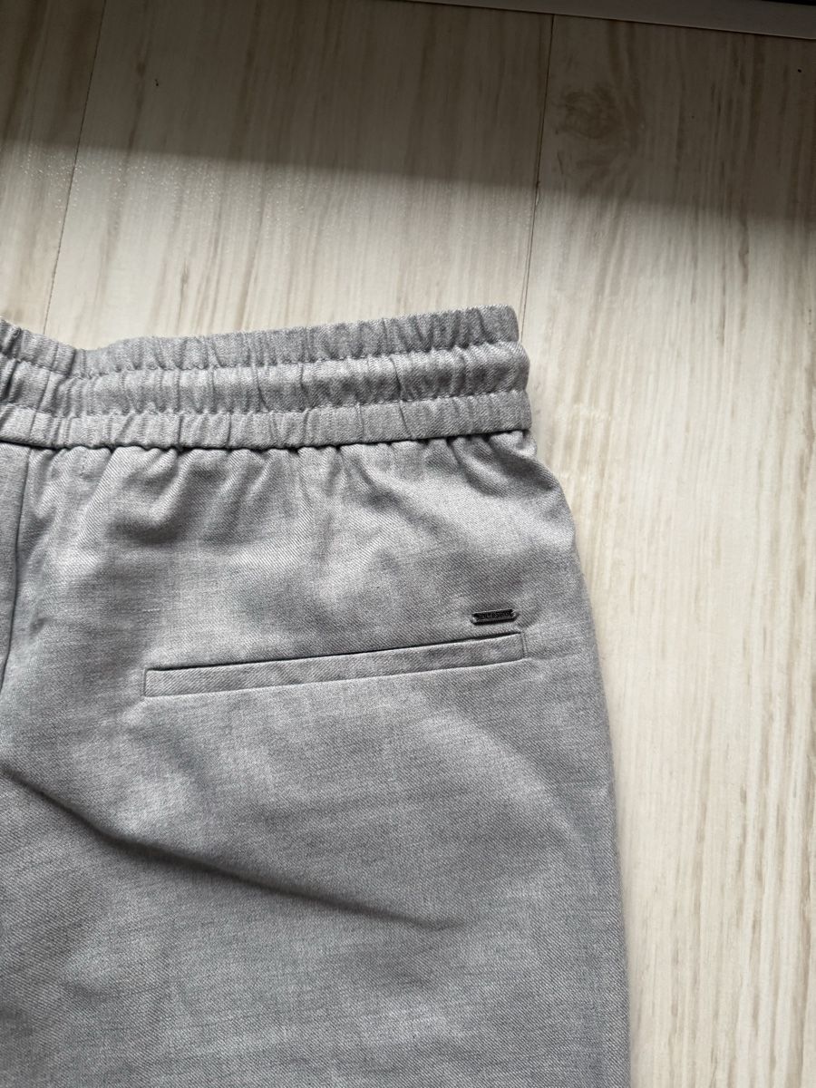 Hosen: Only & Sons Light Grey Cropped Trousers – Neu und originalverpackt aus La Tour de Peilz von bau_sm8d 4