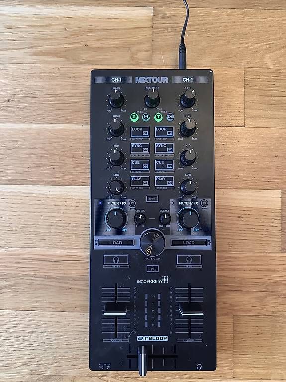 Platines de mixage: Reloop Mixtour – D'occasion à Unterseen par Colin.19