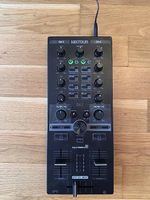 Reloop Mixtour