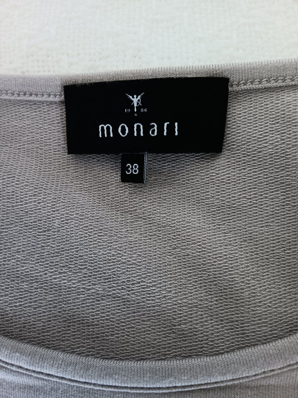 Monari T-shirt: monari T-Shirt beige Grösse 38 mit Strass – Usato da Zürich venduto da chr_l98j 1
