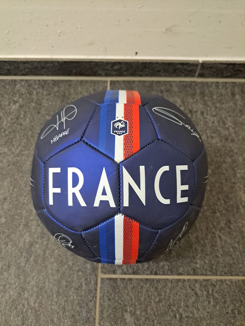 Palloni: Frankreich Fussball – Nuovo (secondo la descrizione) da Wilen (Sarnen) venduto da afl_lc58