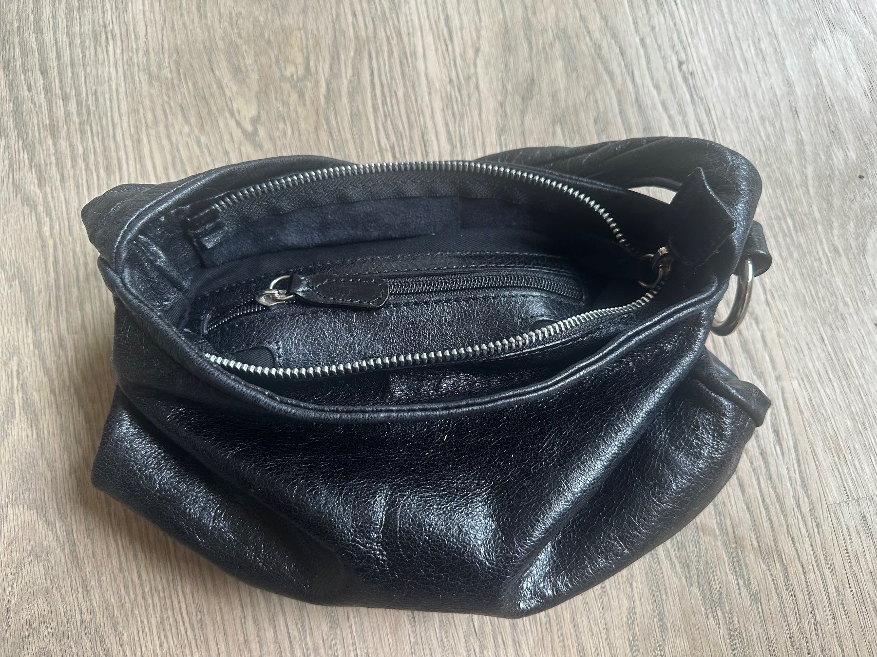 Navyboot Borse da donna: Kleine Handtasche, Navyboot, Leder schwarz – Usato da Zug venduto da hei_79h5 1